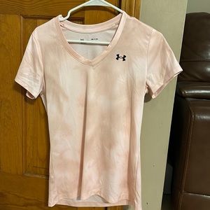 Under armor shirt sleeve athletic top